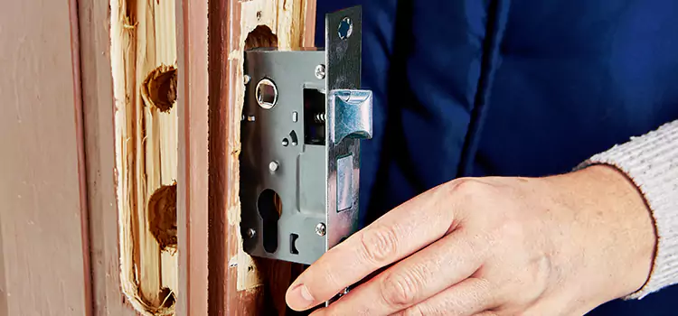 Garage Door Lock Replacement Bartlett